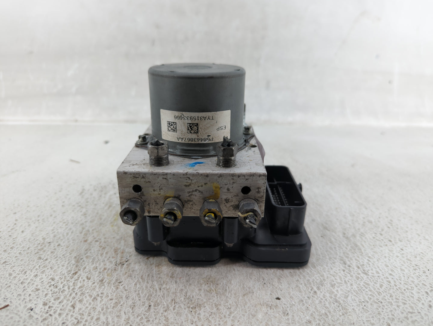 2019 Dodge Caravan ABS Pump Control Module Replacement P/N:P68443867AA Fits Fits 2015 2016 2017 2018 2020 OEM Used Auto Part