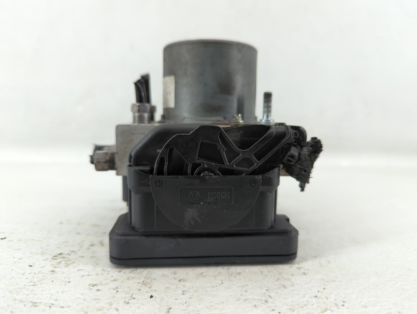 2019 Dodge Caravan ABS Pump Control Module Replacement P/N:P68443867AA Fits Fits 2015 2016 2017 2018 2020 OEM Used Auto Part