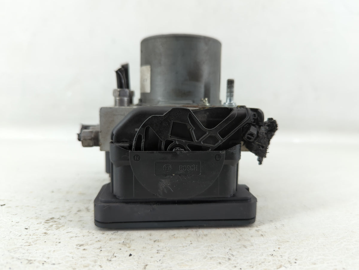 2019 Dodge Caravan Anti-Lock Brake ABS Pump Module Actuator OEM P/N:P68443867AA Fits Fits 2015 2016 2017 2018 2020 OEM Used 