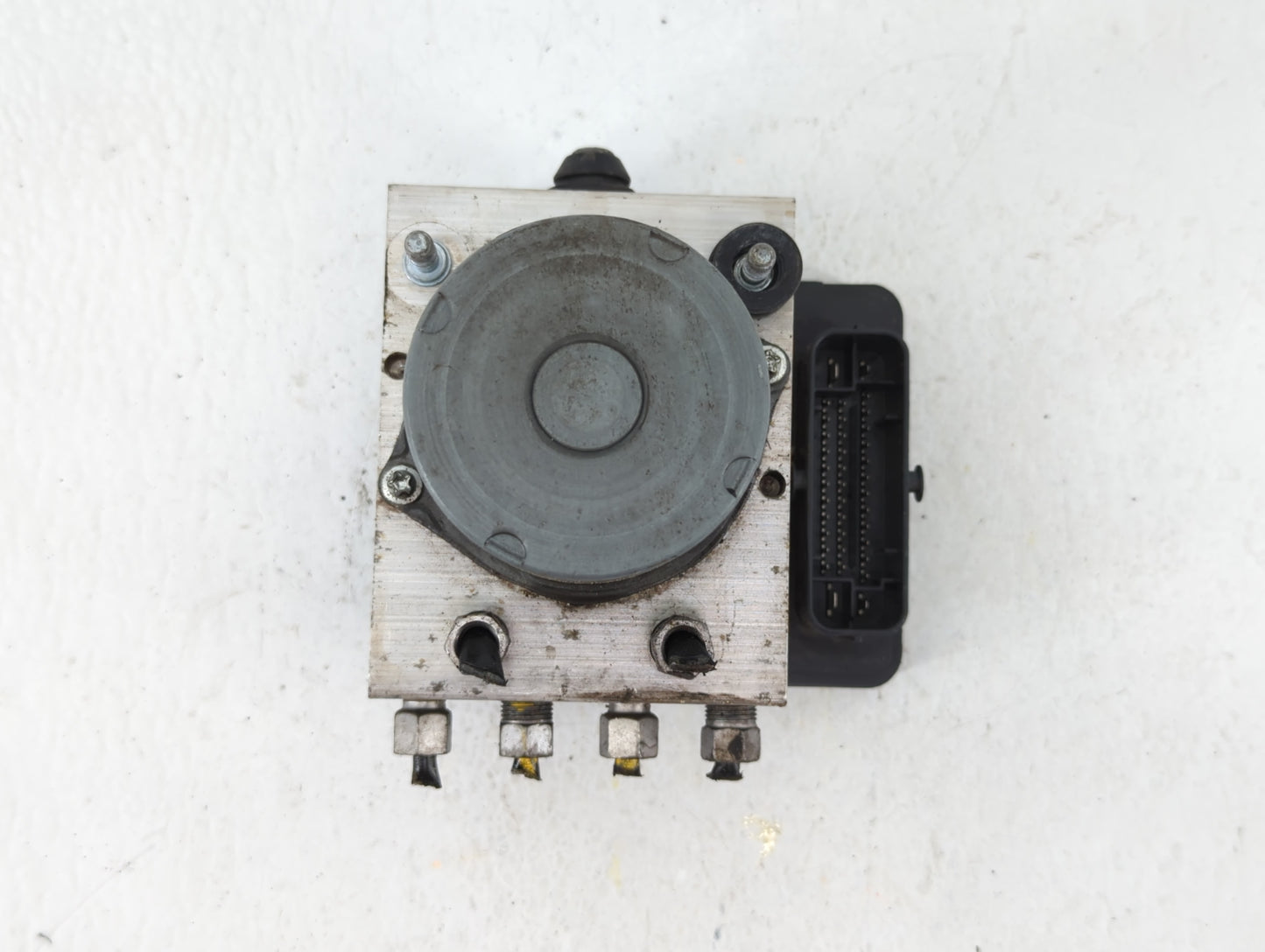 2019 Dodge Caravan ABS Pump Control Module Replacement P/N:68443867AA P68443867AA Fits Fits 2015 2016 2017 2018 2020 OEM Use
