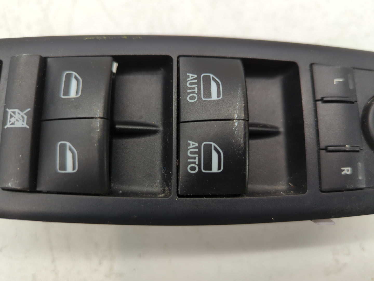 2019 Dodge Caravan Master Power Window Switch Replacement Driver Side Left P/N:68298871AA Fits OEM Used Auto Parts - Oemused