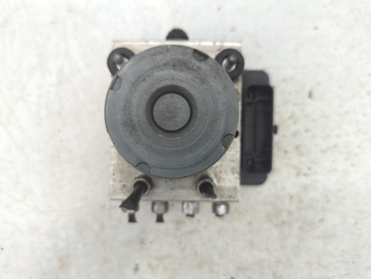 2019 Dodge Caravan Anti-Lock Brake ABS Pump Module Actuator OEM P/N:P68183803AC Fits Fits 2015 2016 2017 2018 2020 OEM Used 