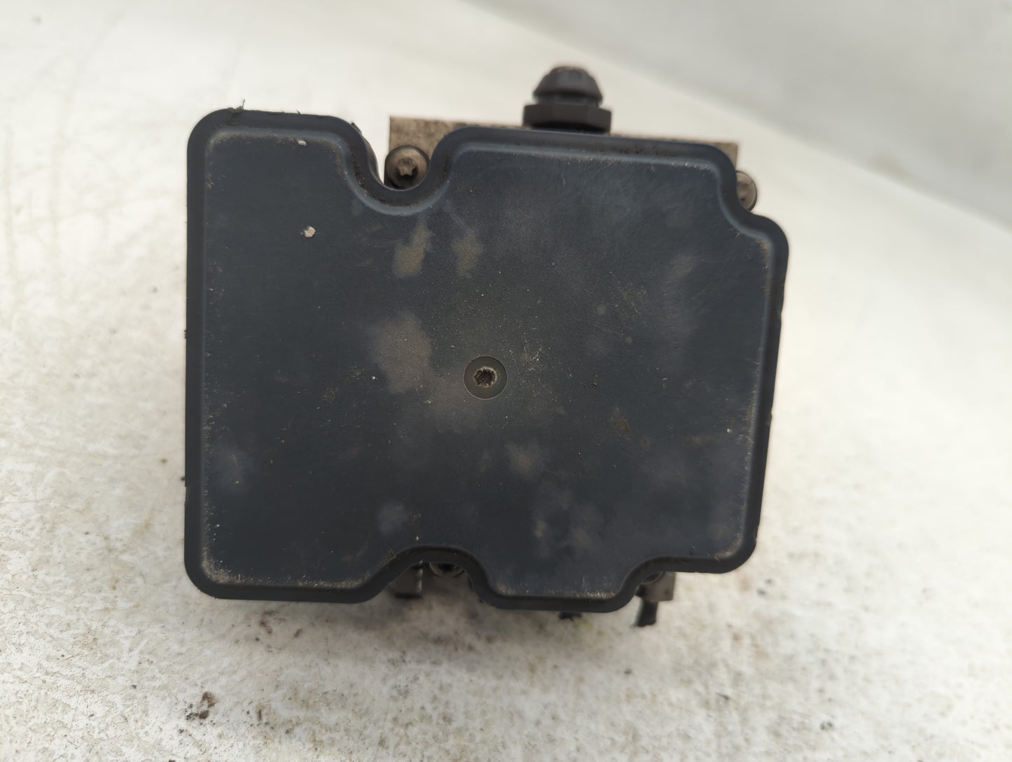 2019 Dodge Caravan ABS Pump Control Module Replacement P/N:P68183803AC Fits Fits 2015 2016 2017 2018 2020 OEM Used Auto Part