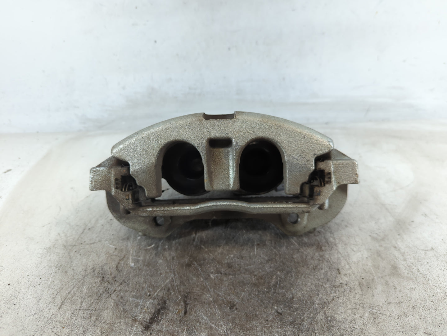Dodge Caravan Front Driver Left Brake Caliper - Oemusedautoparts1.com
