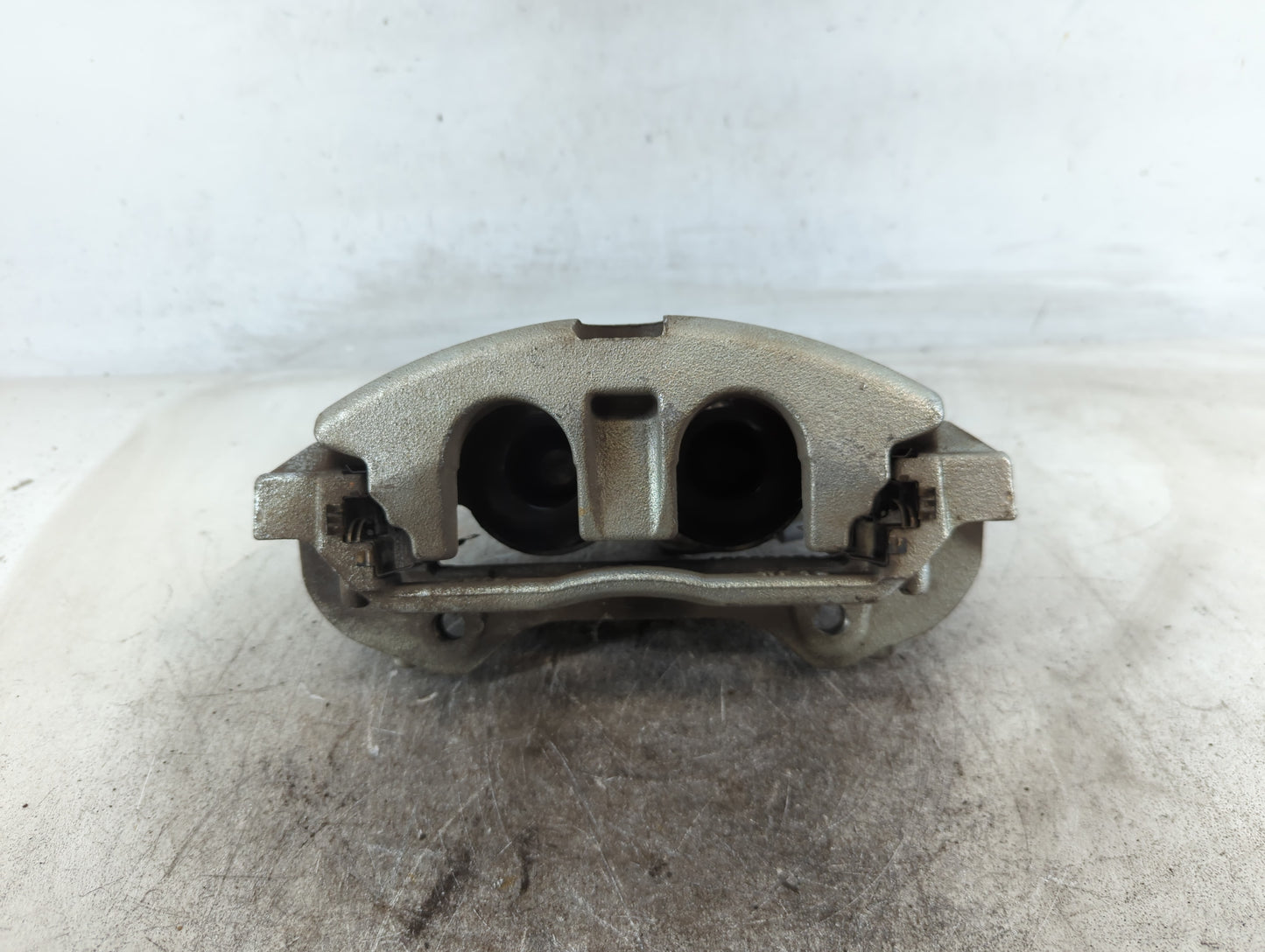 Dodge Caravan Front Driver Left Brake Caliper - Oemusedautoparts1.com