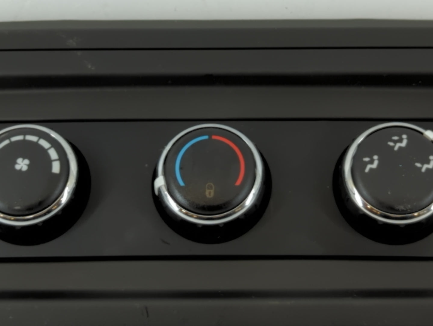 2019 Dodge Caravan Climate Control Module Temperature AC/Heater Replacement P/N:55111312AC Fits OEM Used Auto Parts - Oemuse