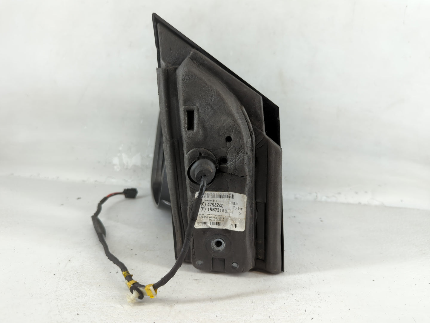2019 Dodge Caravan Driver Side View Mirror - Left Door Mirror OEM Used - Oemusedautoparts1.com