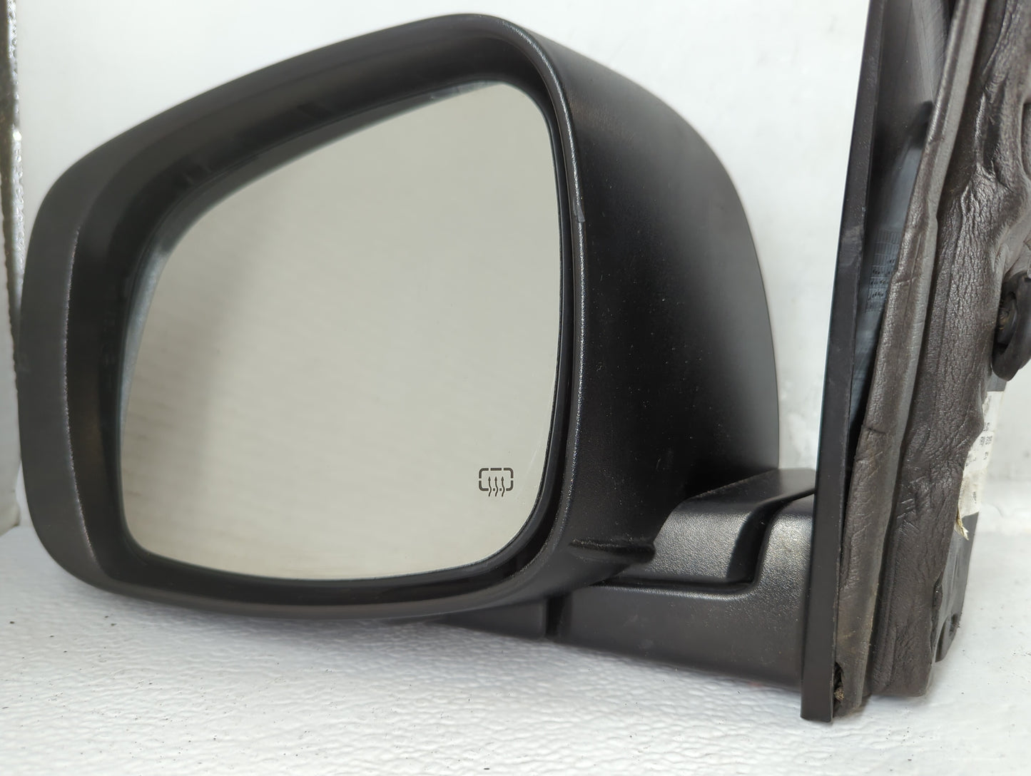 2019 Dodge Caravan Driver Side View Mirror - Left Door Mirror OEM Used - Oemusedautoparts1.com