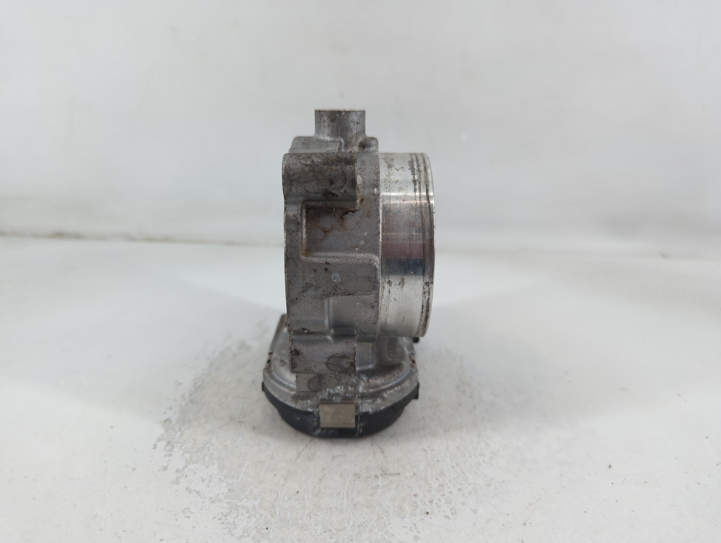 2019 Dodge Caravan Throttle Body P/N:05184349AE Fits Fits 2011 2012 2013 2014 2015 2016 2017 2018 2020 2021 2022 OEM Used Au