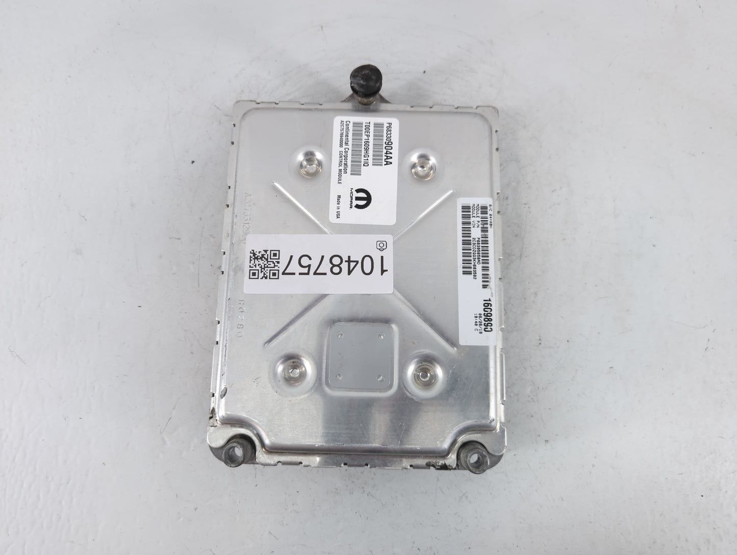 2018-2019 Dodge Challenger PCM Engine Control Computer ECU ECM PCU OEM P/N:P68330904AA Fits Fits 2018 2019 OEM Used Auto Par