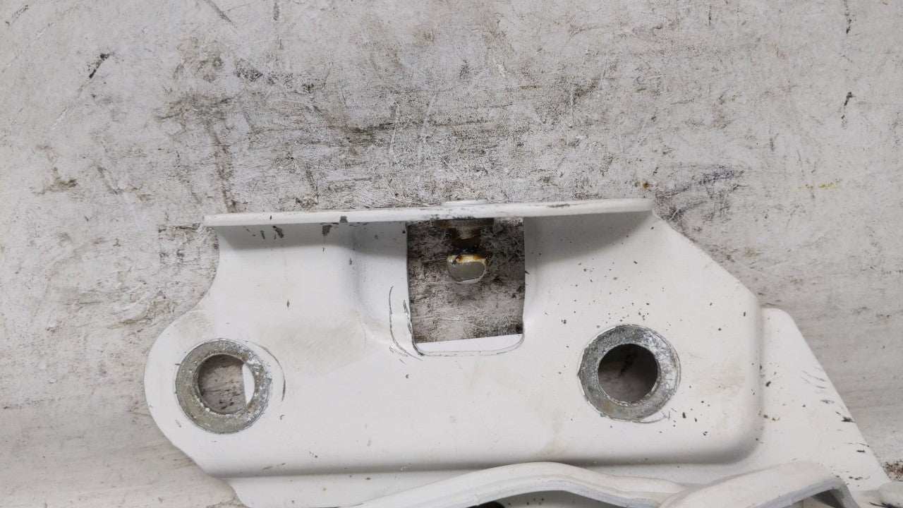 2019 Dodge Challenger Trunk Lid-hinge Left Drivers Side - Oemusedautoparts1.com