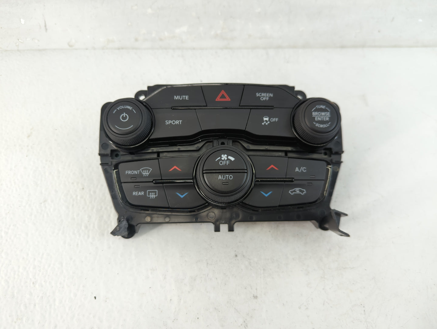 2019 Dodge Challenger Radio AM FM Cd Player Receiver Replacement P/N:142510 Fits OEM Used Auto Parts - Oemusedautoparts1.com