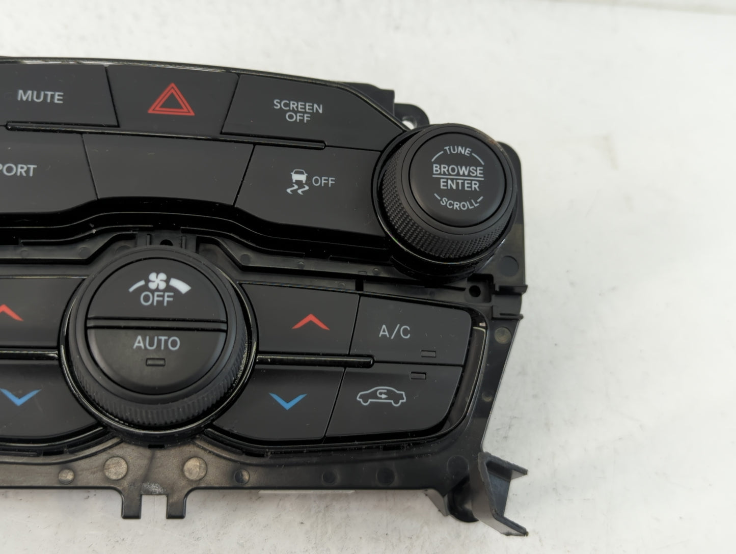 2019 Dodge Challenger Radio AM FM Cd Player Receiver Replacement P/N:142510 Fits OEM Used Auto Parts - Oemusedautoparts1.com