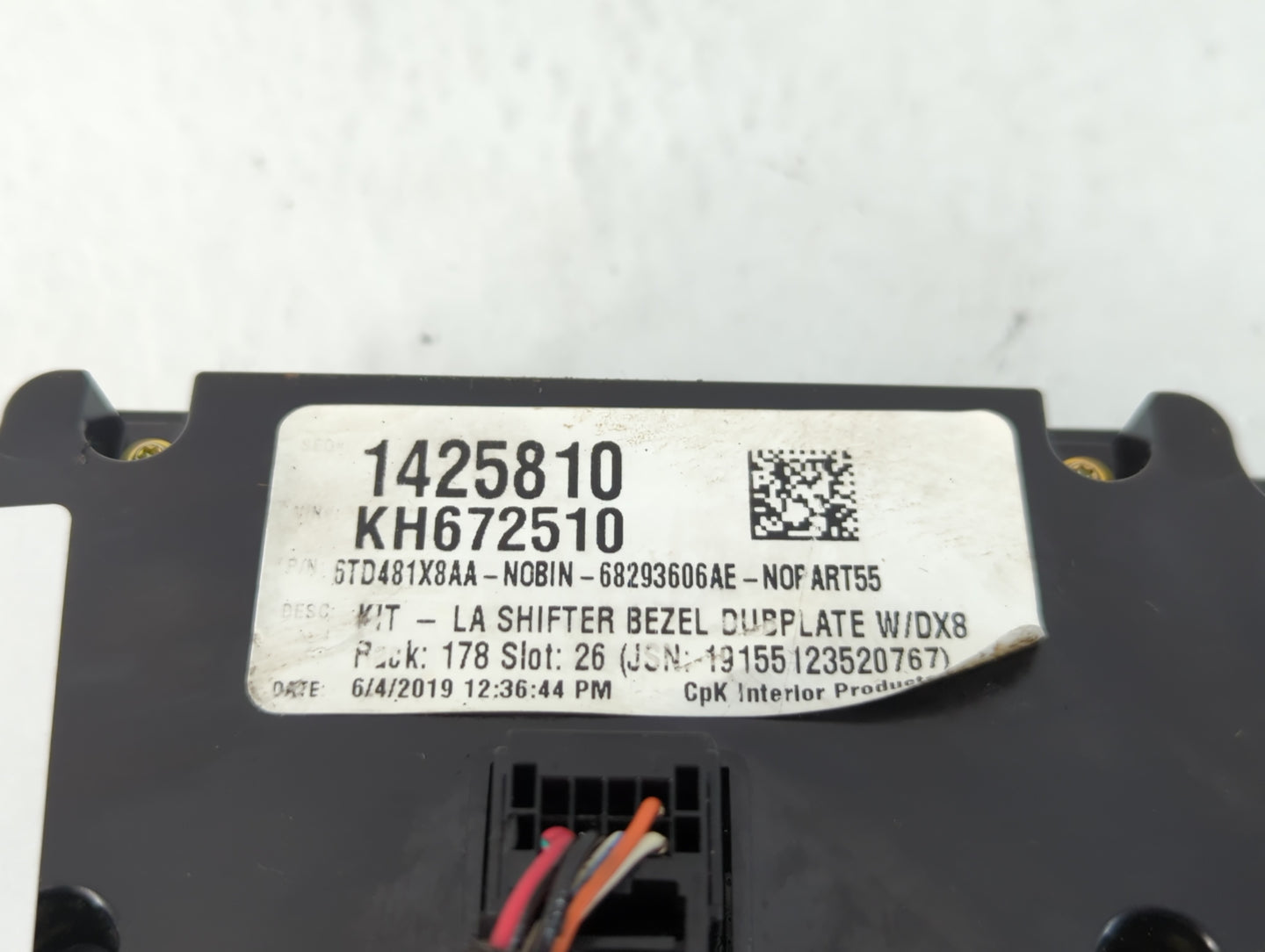 2019 Dodge Challenger Radio AM FM Cd Player Receiver Replacement P/N:142510 Fits OEM Used Auto Parts - Oemusedautoparts1.com