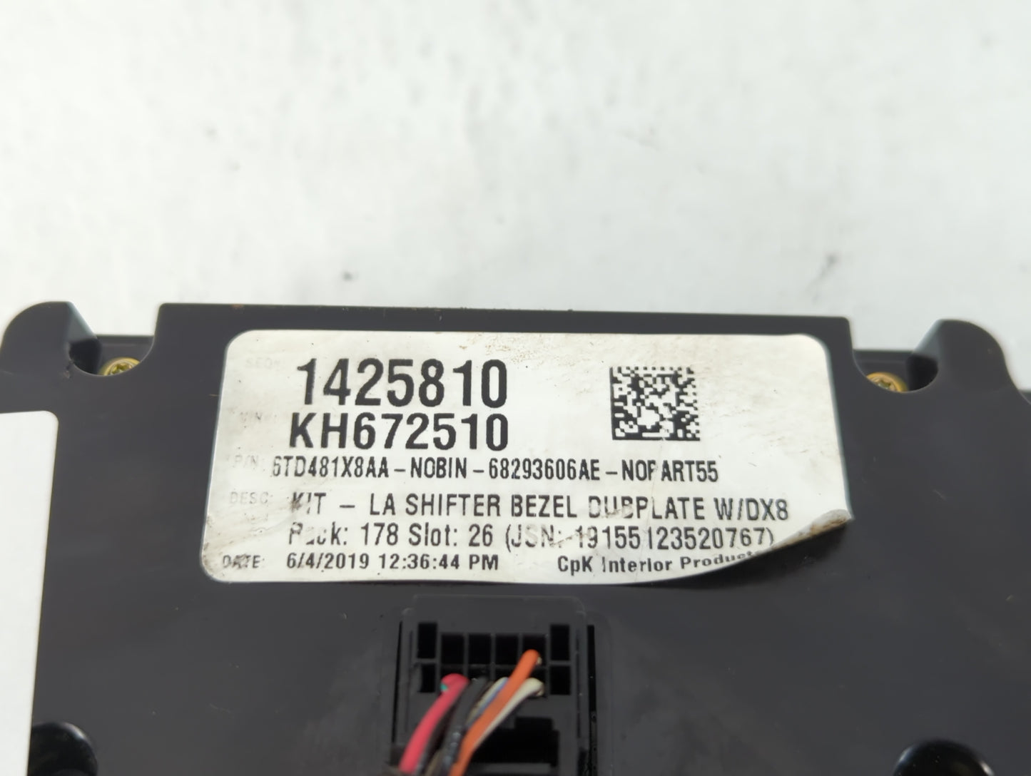 2019 Dodge Challenger Radio AM FM Cd Player Receiver Replacement P/N:142510 Fits OEM Used Auto Parts - Oemusedautoparts1.com