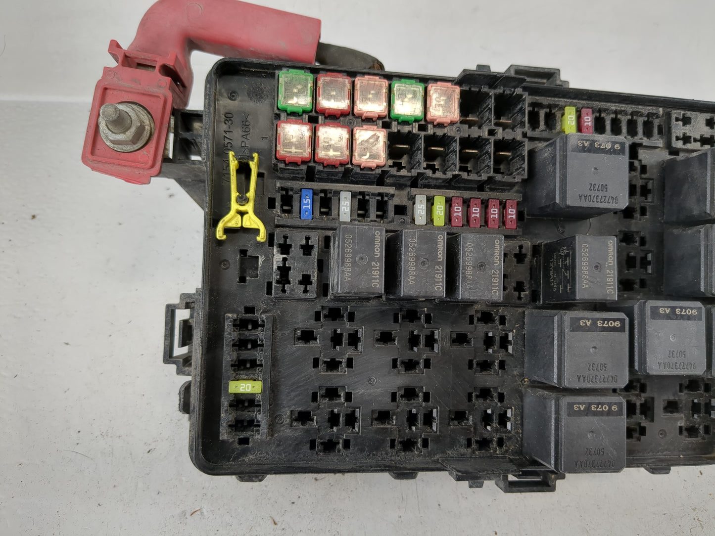 2019 Dodge Challenger Fusebox Fuse Box Panel Relay Module P/N:P68384600AC Fits OEM Used Auto Parts - Oemusedautoparts1.com