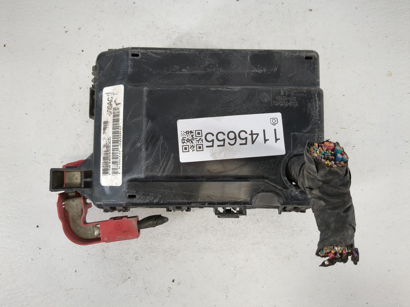 2019 Dodge Challenger Fusebox Fuse Box Panel Relay Module P/N:P68384600AC Fits OEM Used Auto Parts - Oemusedautoparts1.com
