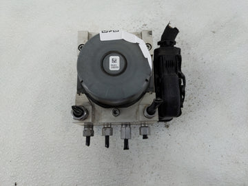 2018-2022 Dodge Challenger ABS Pump Control Module Replacement P/N:13434670 P68394697AD Fits Fits 2018 2019 2020 2021 2022 OEM Used Auto Parts