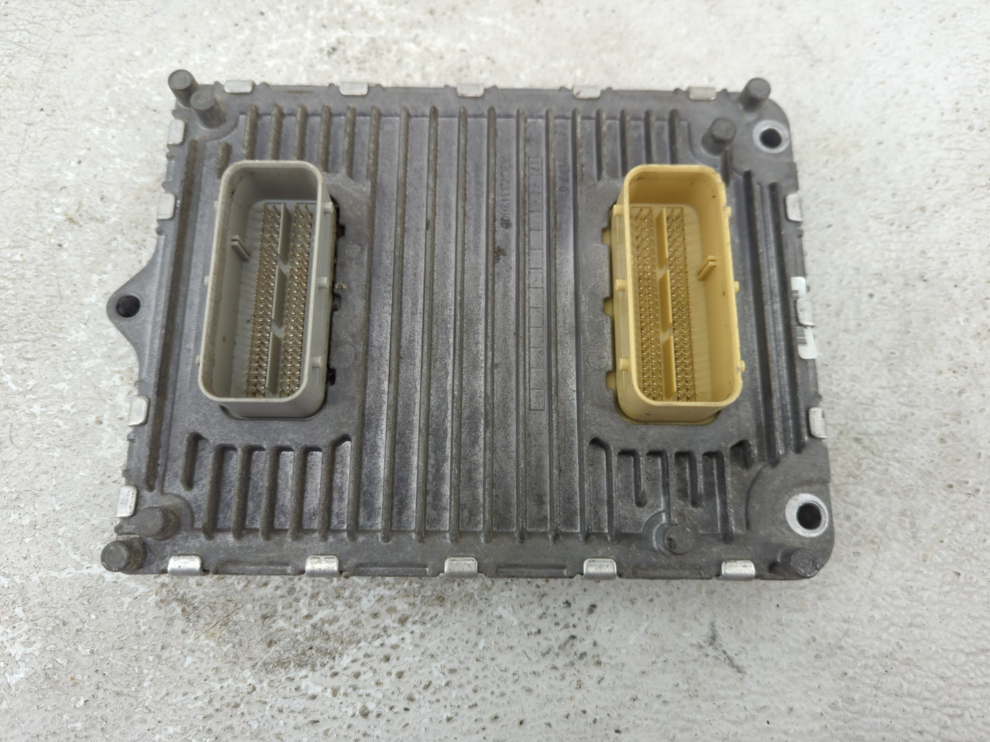 2018-2019 Dodge Challenger PCM Engine Control Computer ECU ECM PCU OEM P/N:P68330904AA Fits Fits 2018 2019 OEM Used Auto Par