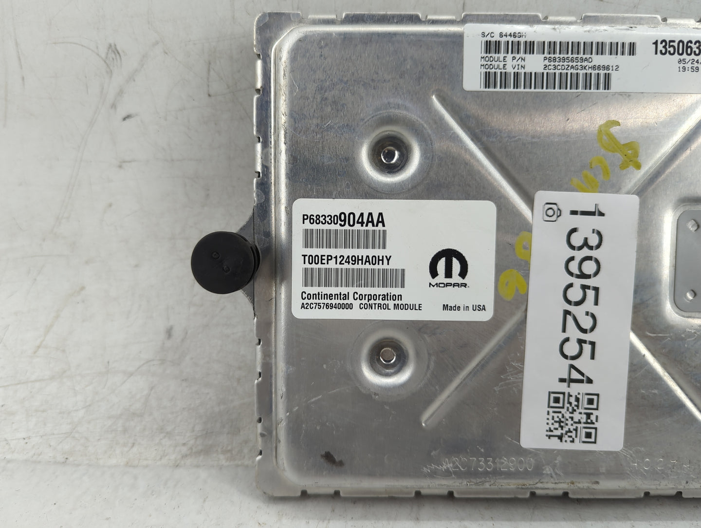 2018-2019 Dodge Challenger PCM Engine Control Computer ECU ECM PCU OEM P/N:P68330904AA Fits Fits 2018 2019 OEM Used Auto Par