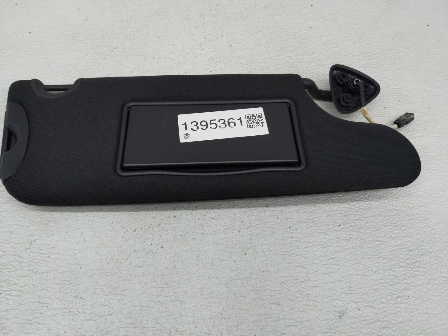 2018-2022 Dodge Challenger Sun Visor Shade Replacement Passenger Right Mirror Fits Fits 2018 2019 2020 2021 2022 OEM Used Au