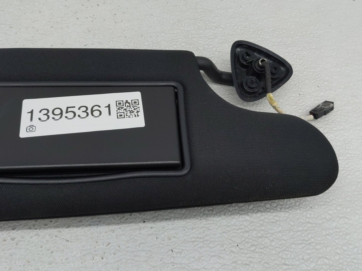 2018-2022 Dodge Challenger Sun Visor Shade Replacement Passenger Right Mirror Fits Fits 2018 2019 2020 2021 2022 OEM Used Au