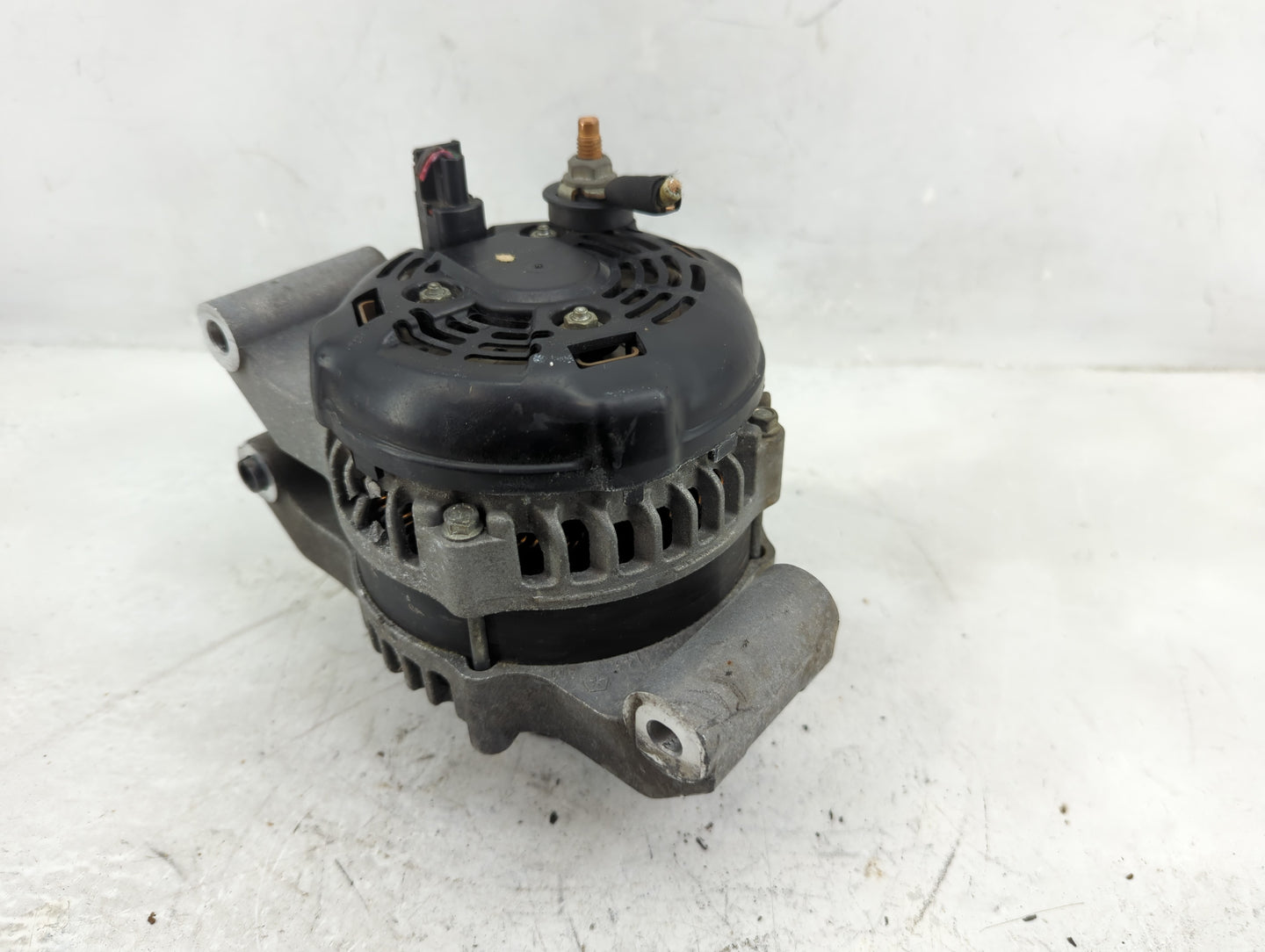 2015-2022 Dodge Challenger Alternator Replacement Generator Charging Assembly Engine OEM P/N:04801779AI Fits OEM Used Auto P