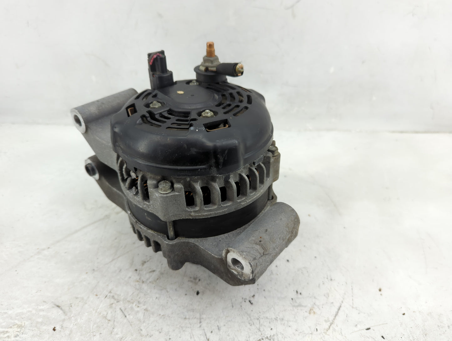 2015-2022 Dodge Challenger Alternator Replacement Generator Charging Assembly Engine OEM P/N:04801779AI Fits OEM Used Auto P
