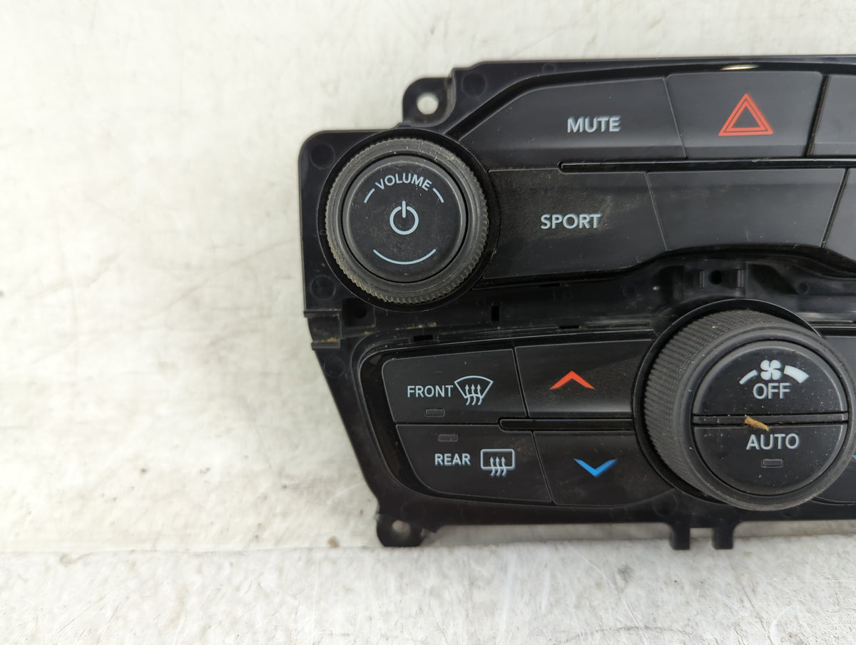 2019 Dodge Challenger Climate Control Module Temperature AC/Heater Replacement P/N:P682936006AE 6TD481X8AA Fits OEM Used Aut