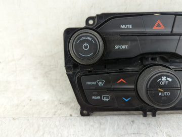 2019 Dodge Challenger Climate Control Module Temperature AC/Heater Replacement P/N:P682936006AE 6TD481X8AA Fits OEM Used Auto Parts