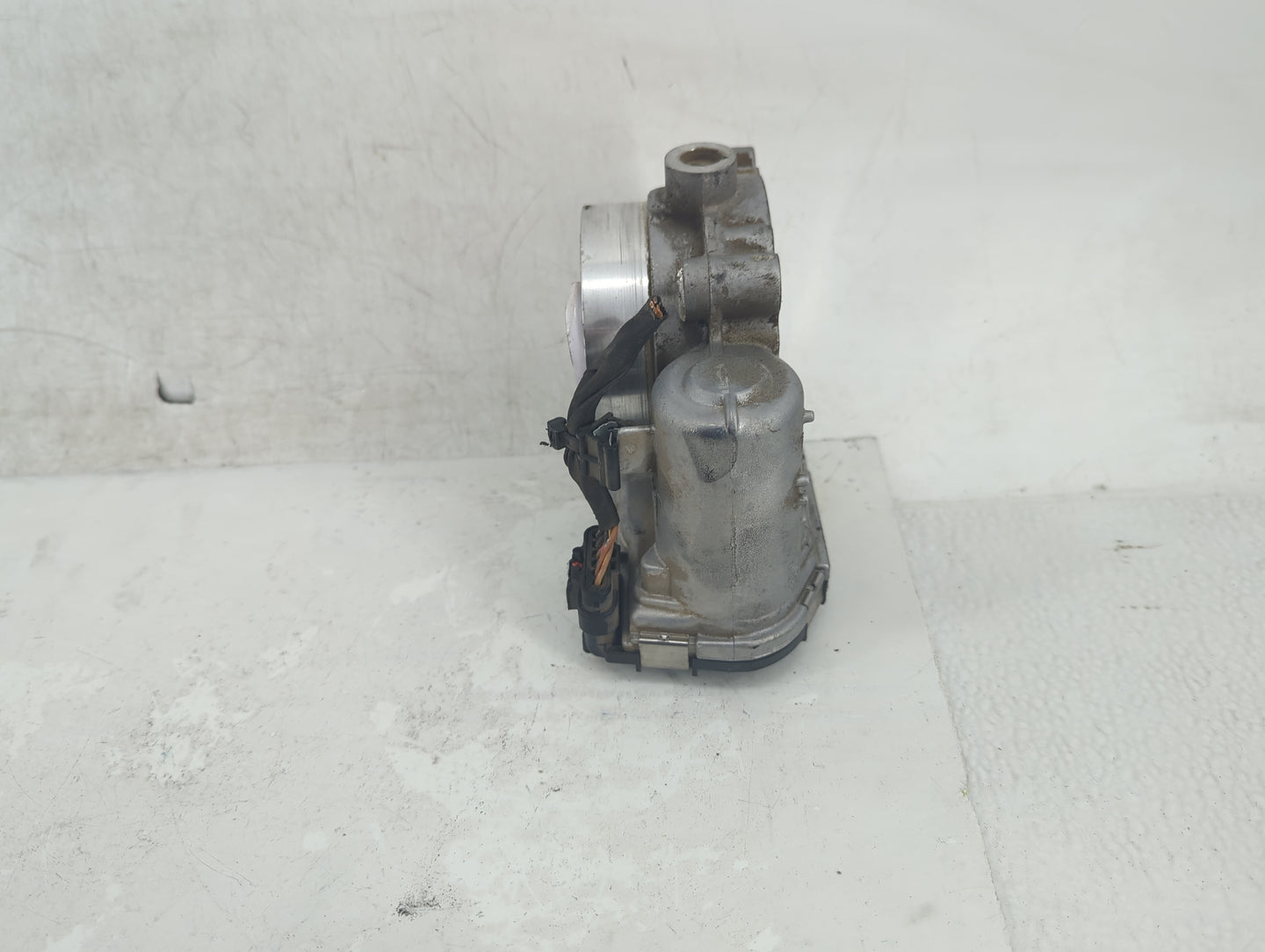 2011-2022 Dodge Challenger Throttle Body P/N:0 280 750 770 05184349AE Fits OEM Used Auto Parts - Oemusedautoparts1.com