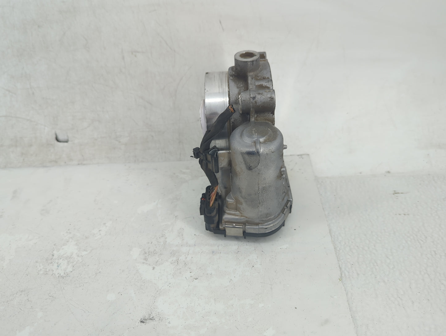 2011-2022 Dodge Challenger Throttle Body P/N:0 280 750 770 05184349AE Fits OEM Used Auto Parts - Oemusedautoparts1.com