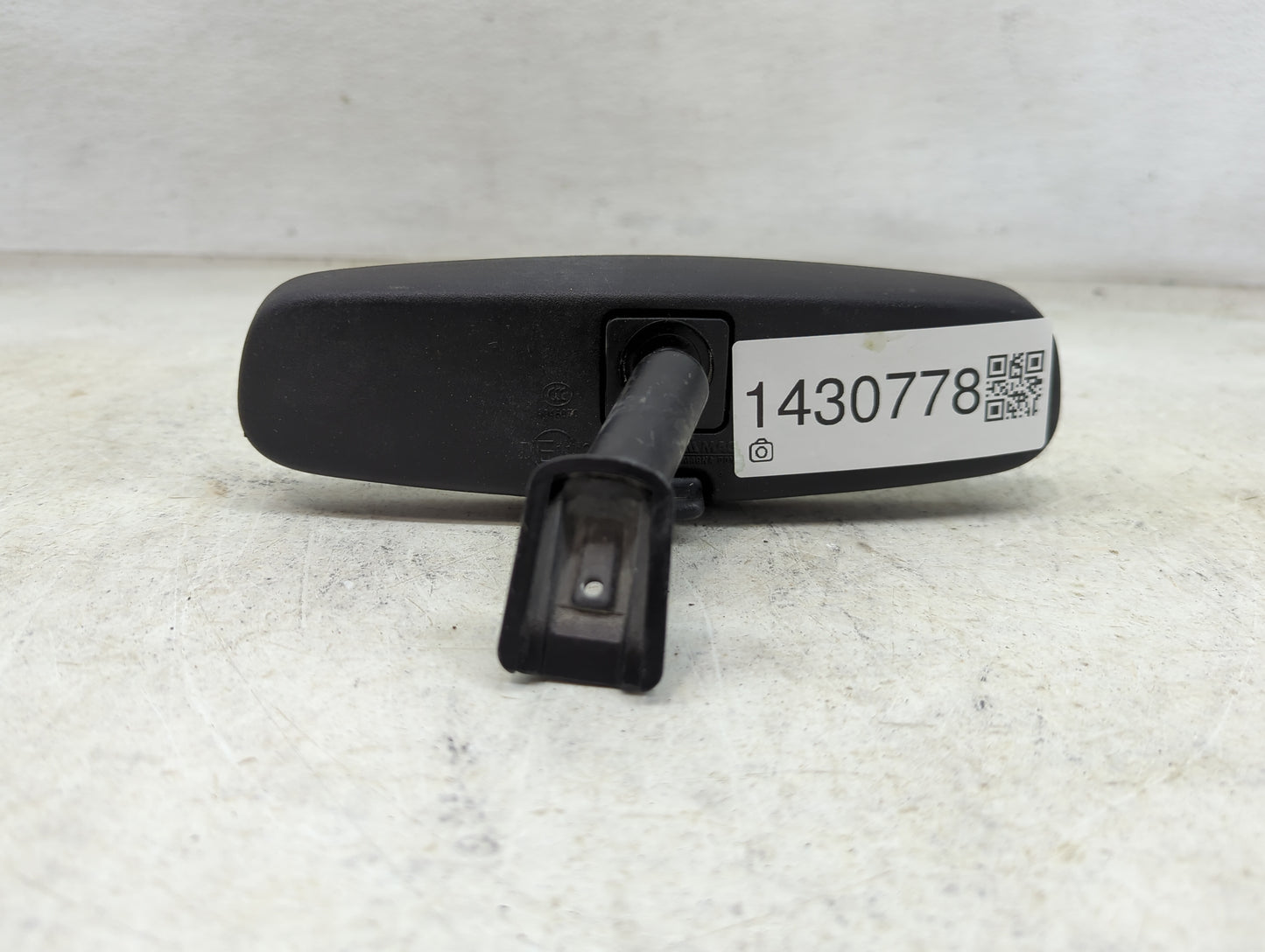 2019 Dodge Challenger Interior Rear View Mirror Replacement OEM P/N:026150 A046070 Fits OEM Used Auto Parts - Oemusedautopar