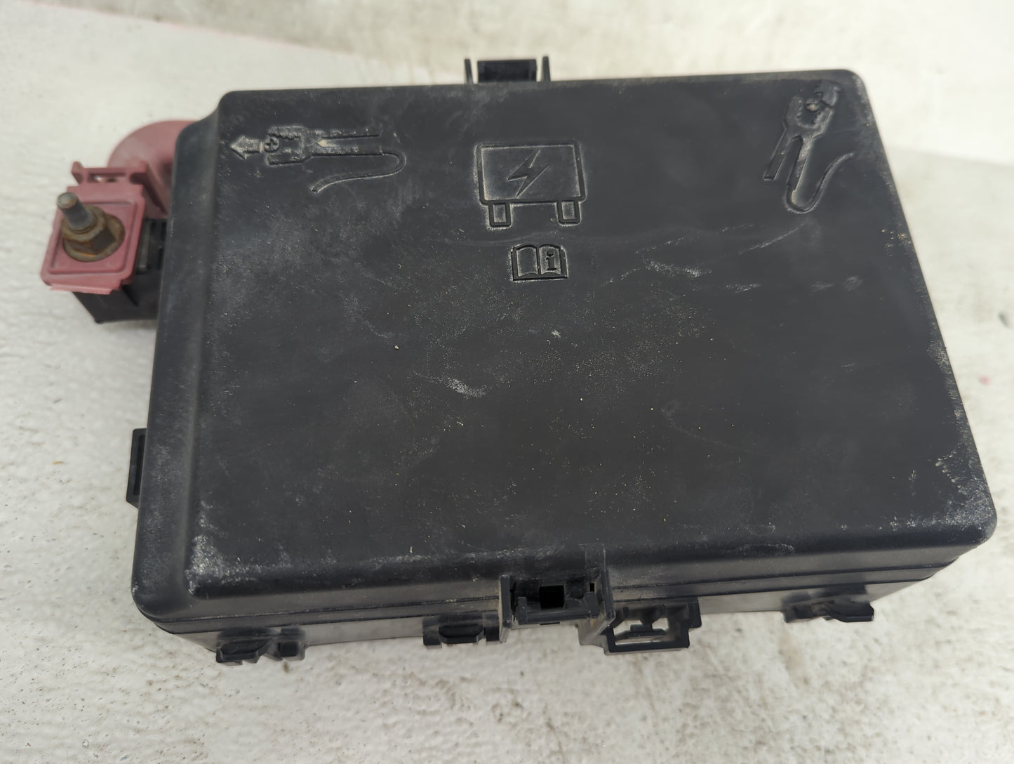 2019 Dodge Challenger Fusebox Fuse Box Panel Relay Module P/N:68372571-30 04727370AA, 05269988AA, 05269989AA Fits OEM Used A
