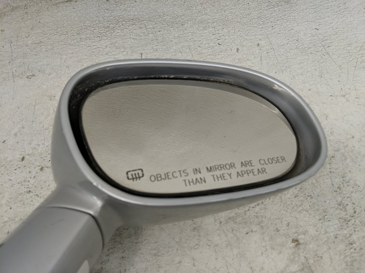 2015-2019 Dodge Challenger Passenger Side View Mirror - Right Door Mirror OEM Used - Oemusedautoparts1.com