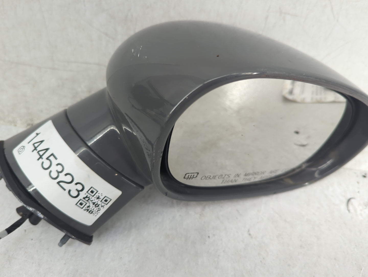2015-2019 Dodge Challenger Passenger Side View Mirror - Right Door Mirror OEM Used - Oemusedautoparts1.com