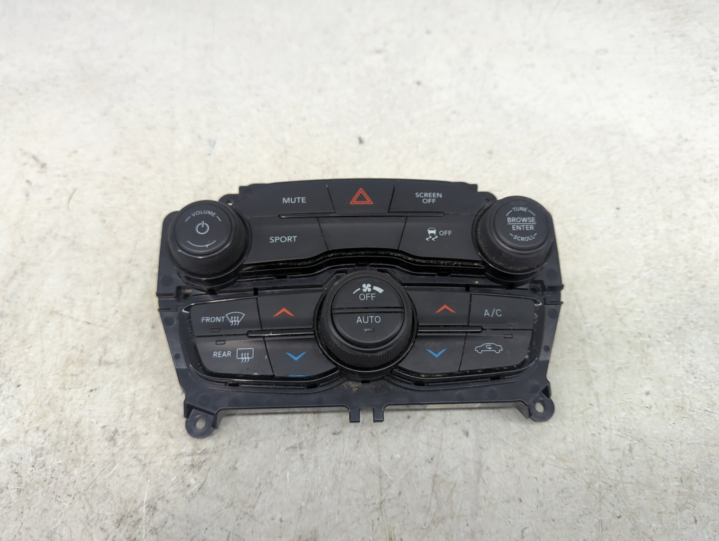 2019 Dodge Challenger Climate Control Module Temperature AC/Heater Replacement P/N:P68293606AE Fits OEM Used Auto Parts - Oe