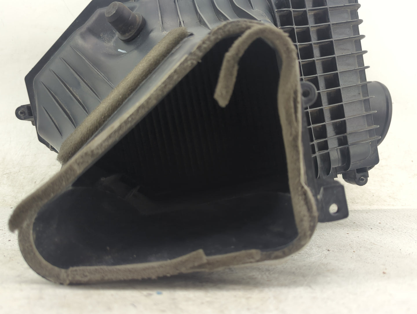 2011-2019 Dodge Challenger Air Cleaner Intake-duct Hose Tube 1476608 - Oemusedautoparts1.com