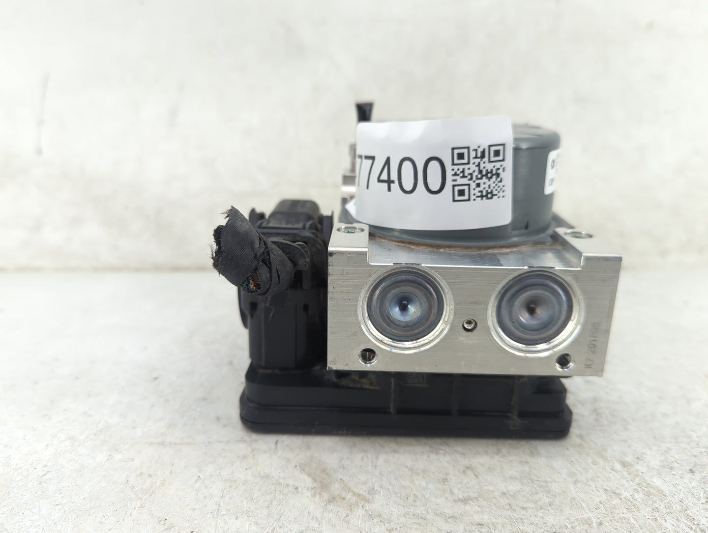 2018-2022 Dodge Challenger ABS Pump Control Module Replacement P/N:P68394697AD 25.0220-1202.4 Fits Fits 2018 2019 2020 2021 