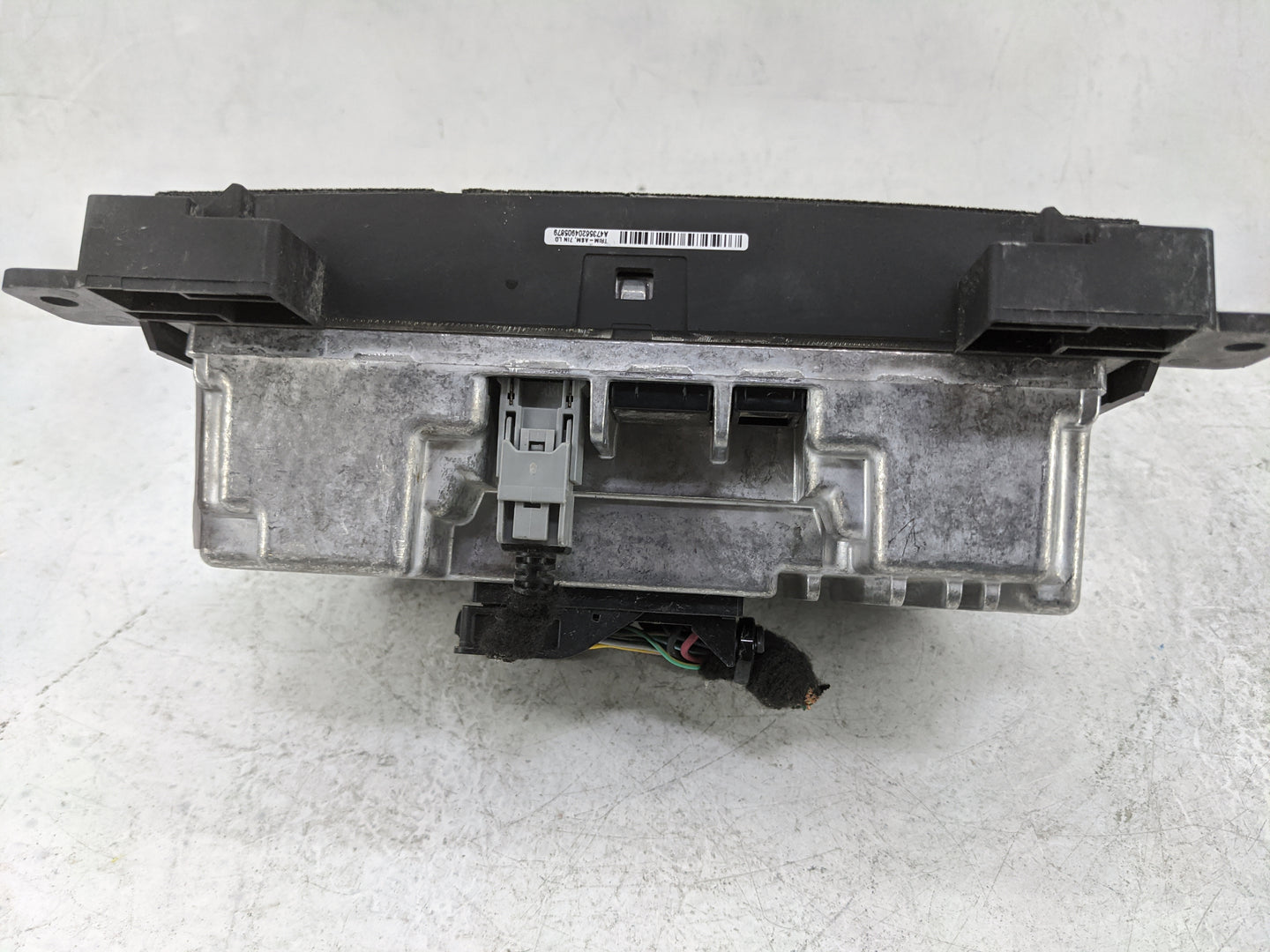 2018-2019 Dodge Challenger Radio AM FM Cd Player Receiver Replacement P/N:68399217AC RCPDEVP17-0277-A1 Fits Fits 2018 2019 O