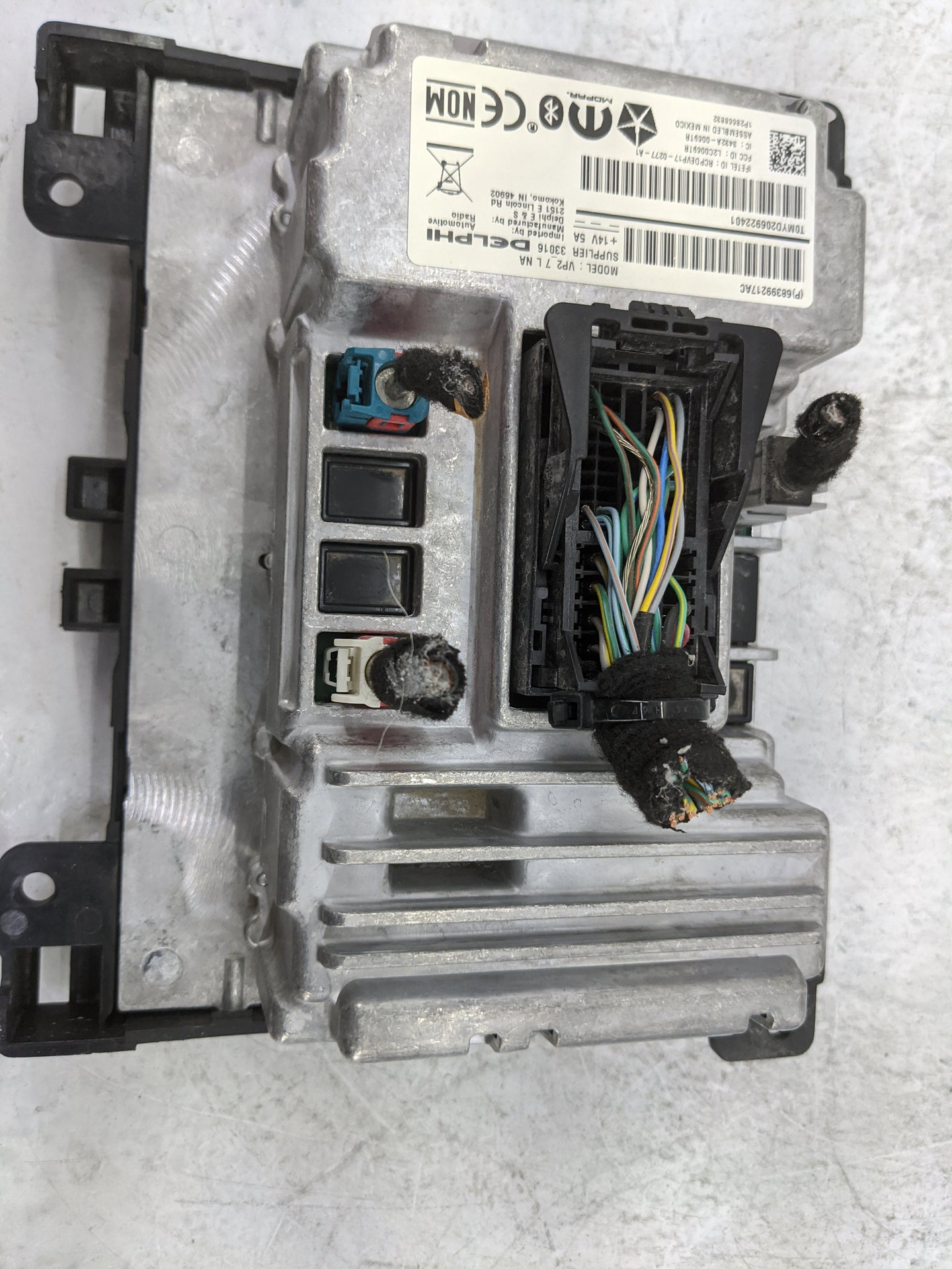 2018-2019 Dodge Challenger Radio AM FM Cd Player Receiver Replacement P/N:68399217AC RCPDEVP17-0277-A1 Fits Fits 2018 2019 O