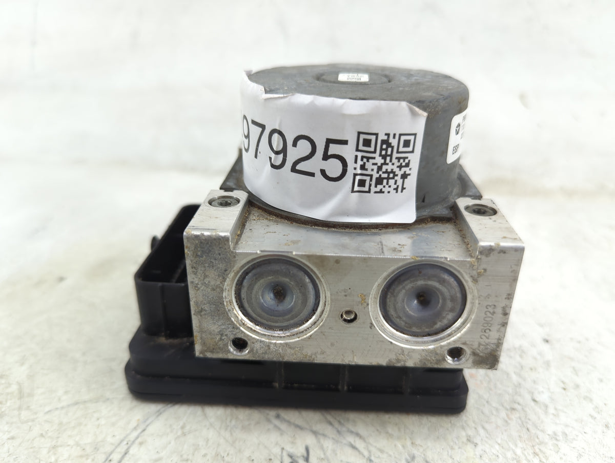 2018-2022 Dodge Challenger ABS Pump Control Module Replacement P/N:P68394697AD 68394697AD Fits Fits 2018 2019 2020 2021 2022