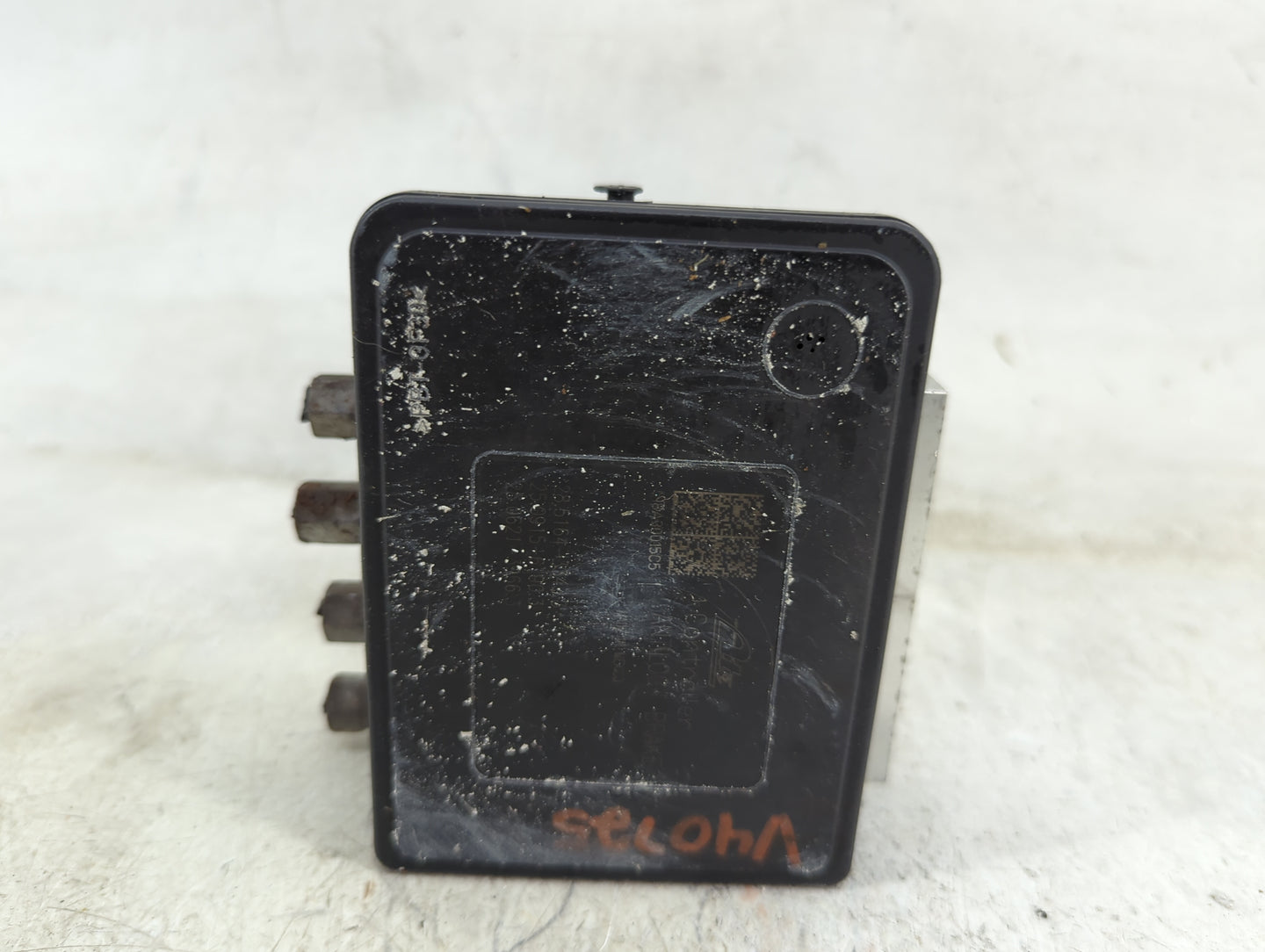 2018-2022 Dodge Challenger ABS Pump Control Module Replacement P/N:P68394697AD 68394697AD Fits Fits 2018 2019 2020 2021 2022