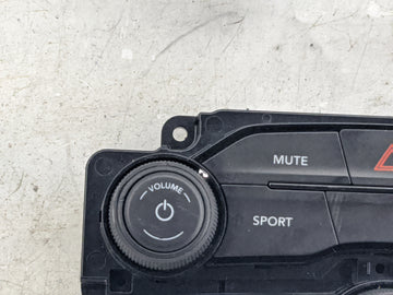 2019 Dodge Challenger Climate Control Module Temperature AC/Heater Replacement P/N:P68293606AE 68293606AE, 6TD481X8AA Fits OEM Used Auto Parts