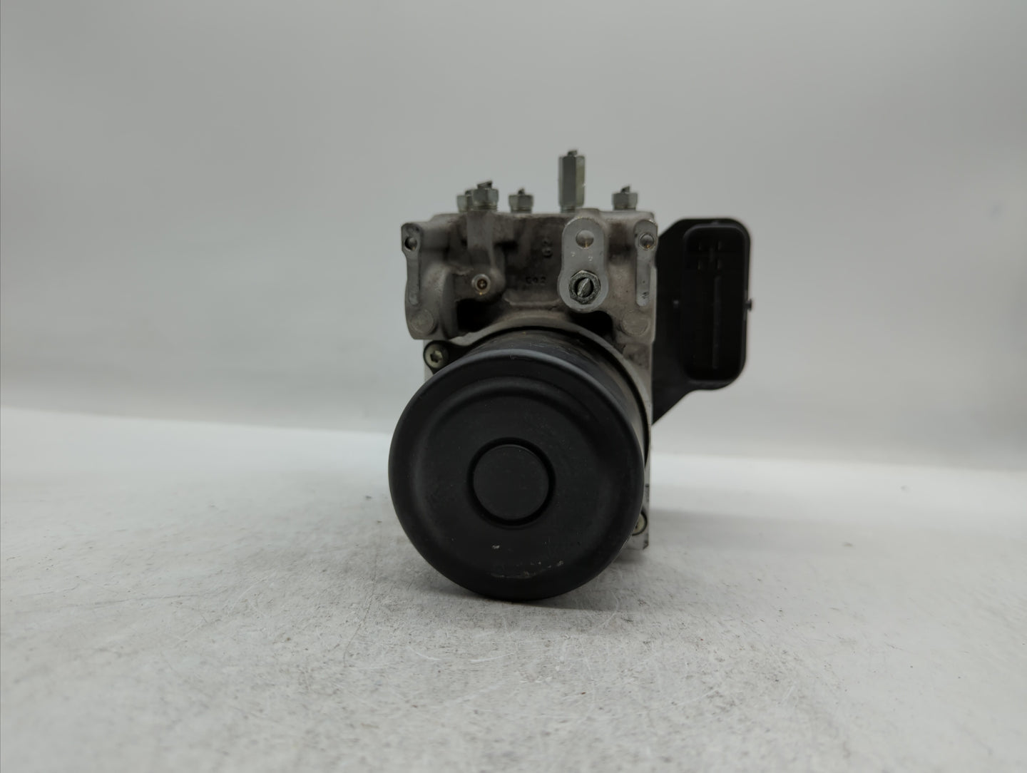 2011-2018 Dodge Challenger Throttle Body P/N:05184349AB 05184349AE Fits Fits 2011 2012 2013 2014 2015 2016 2017 2018 2019 OE