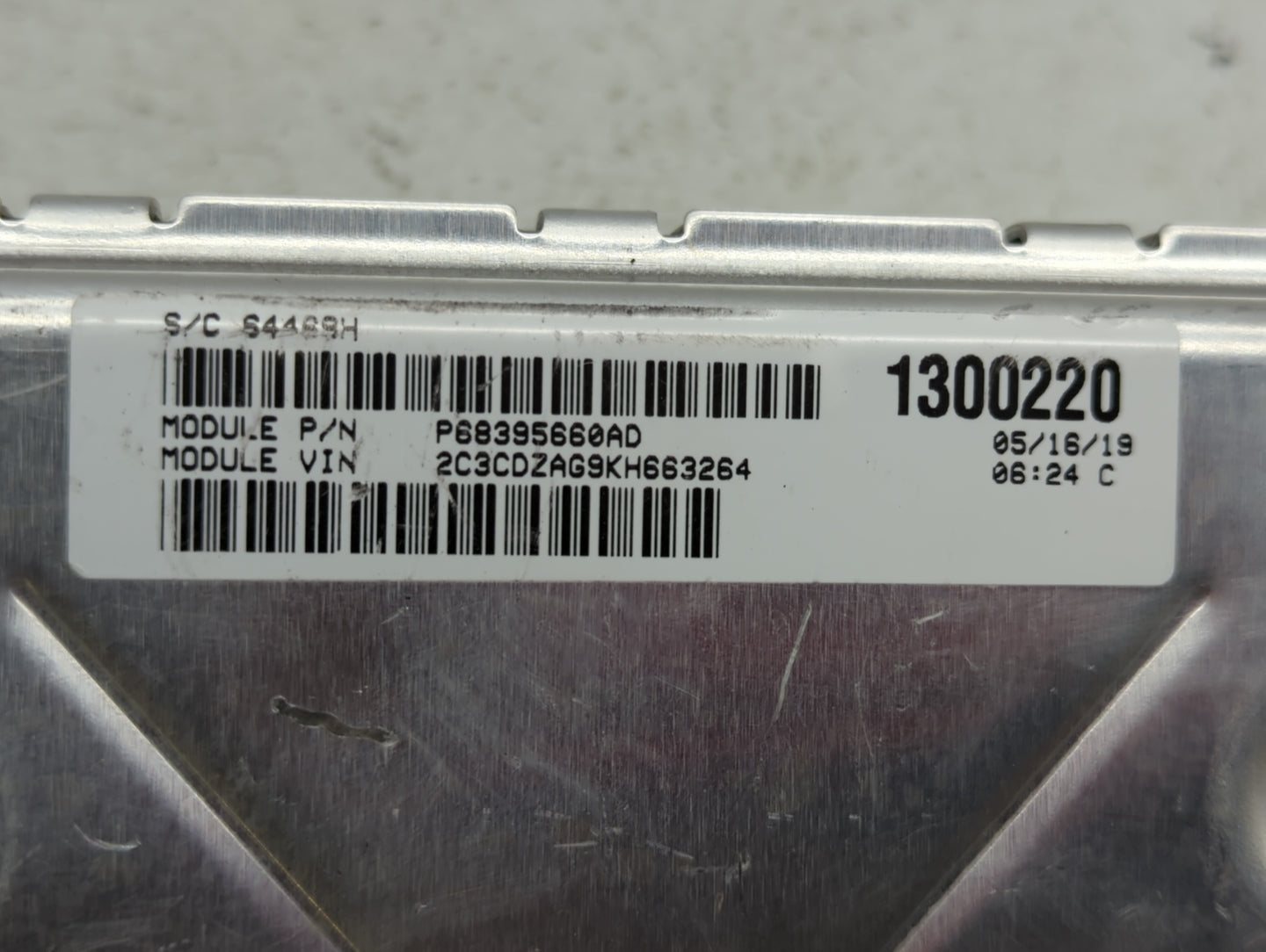 2019 Dodge Challenger PCM Engine Control Computer ECU ECM PCU OEM P/N:P68330904AA P68395663AD, P68353058AD Fits Fits 2018 OE