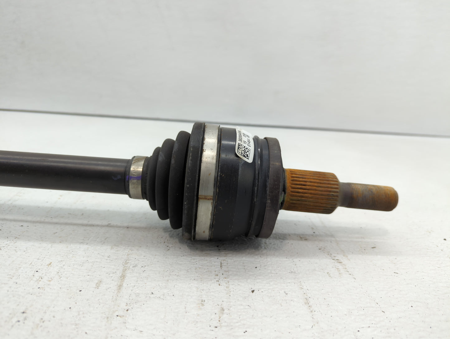 2015-2020 Dodge Challenger Axle Shaft Rear Passenger Cv C/v - Oemusedautoparts1.com
