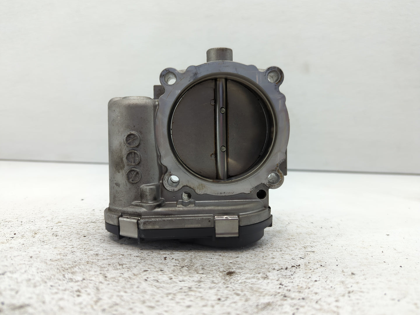 2011-2022 Dodge Challenger Throttle Body P/N:05184349AC 05184349AE Fits OEM Used Auto Parts - Oemusedautoparts1.com