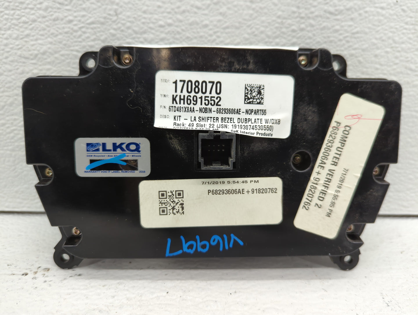 2019-2022 Dodge Challenger Climate Control Module Temperature AC/Heater Replacement P/N:1708070 Fits Fits 2019 2020 2021 202