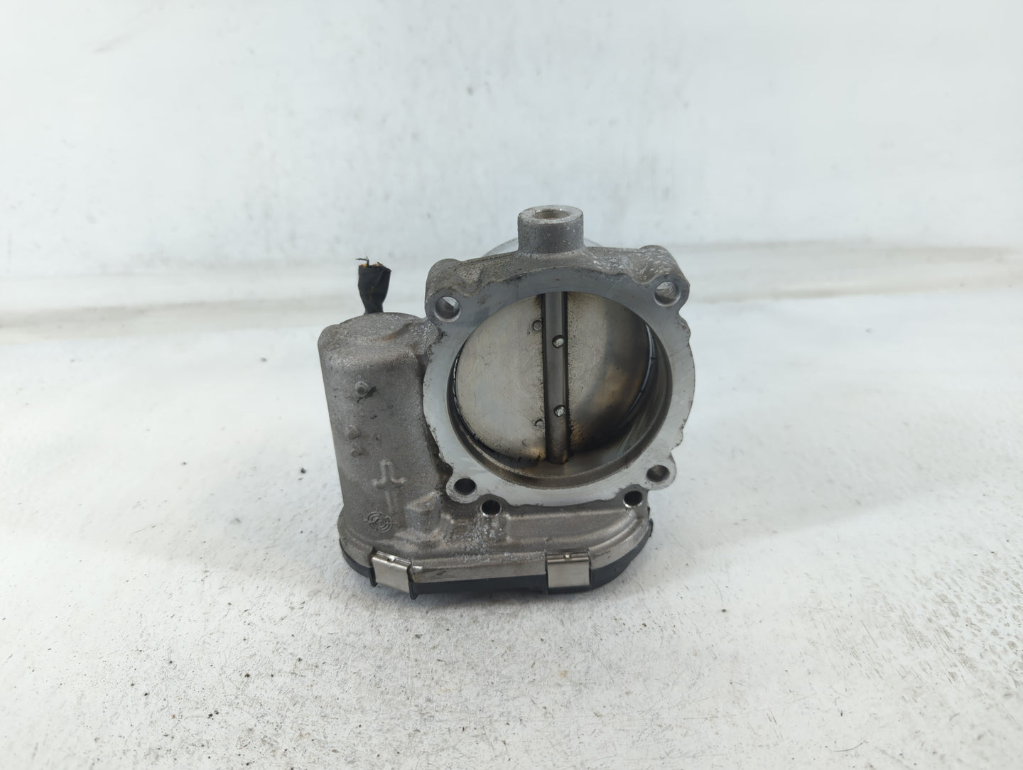 2011-2022 Dodge Challenger Throttle Body P/N:0 280 750 770 05184349AE Fits OEM Used Auto Parts - Oemusedautoparts1.com